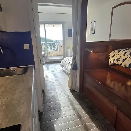 Vue - - La Baleine Apartment *